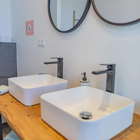 Les Du Chateau * Bouhet