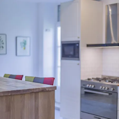 Сasa de vacaciones Les Du Chateau *