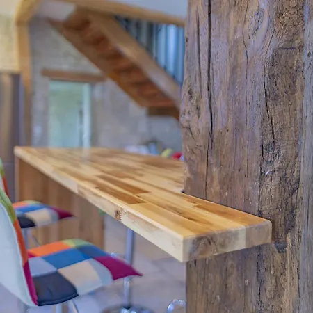 Сasa de vacaciones Les Du Chateau *