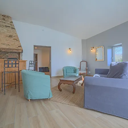 Les Du Chateau Сasa de vacaciones