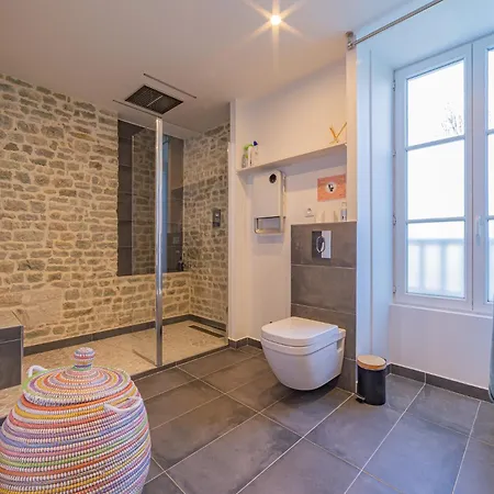 Сasa de vacaciones Les Du Chateau *