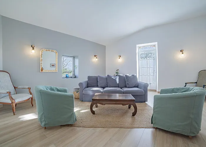 Les Du Chateau Bouhet