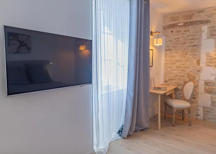 Les Du Chateau * Bouhet